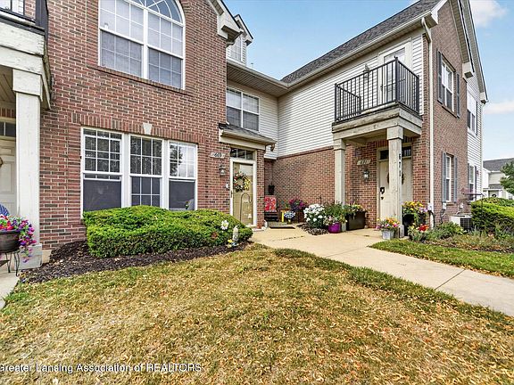 3rd image of 669 Worthington Dr