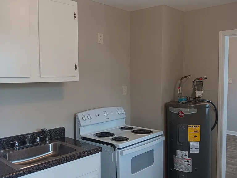 1205 Latham St #1205 — Photo 8