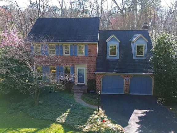 4th image of 212 Ambleside Dr