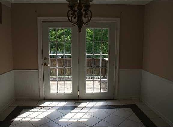 5th image of 1604 Lisa Lynn Dr