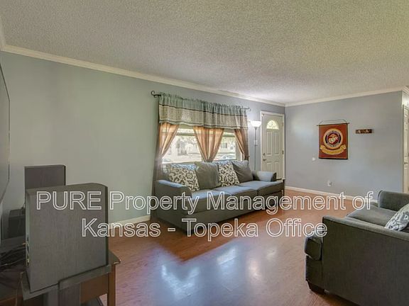 2nd image of 3329 SW Kiowa St