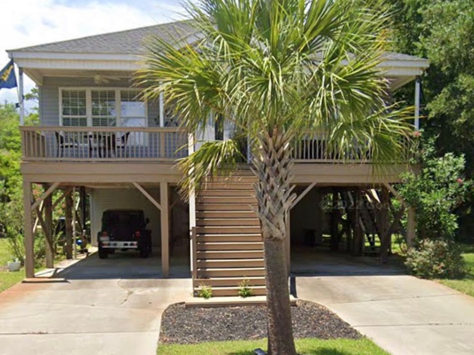 Murrells Inlet home is fully furnished, scheduled mowings and ready to be rented.