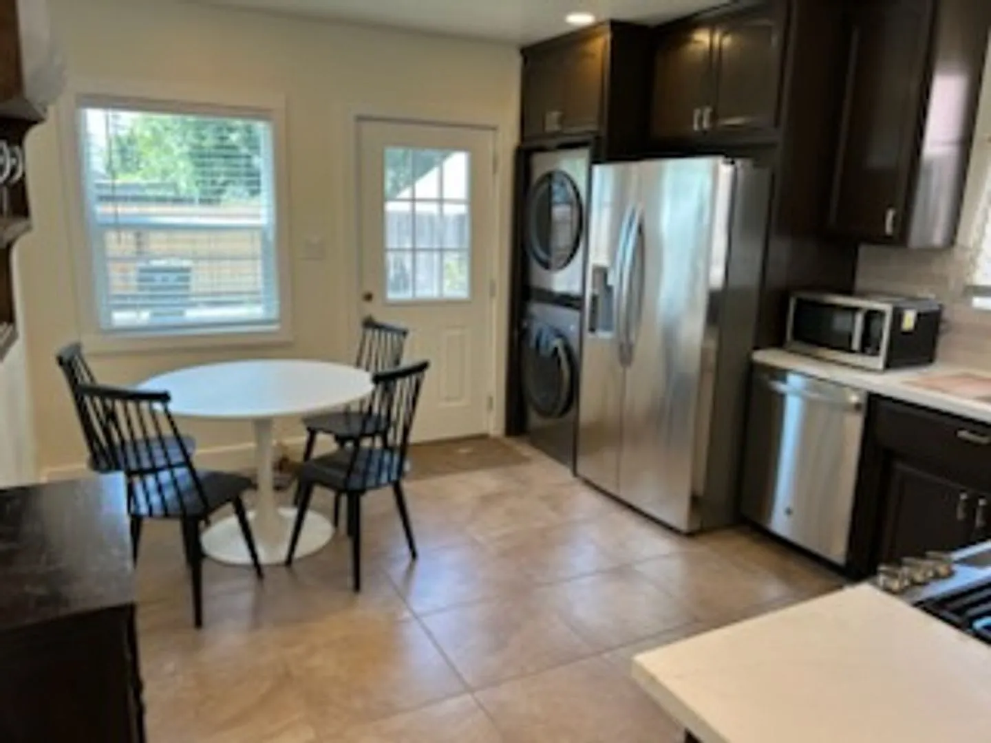 2 bed, 745 sqft, $2,495 — Photo 3