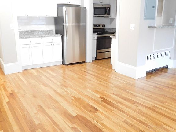 4th image of 1453 Beacon St #1-21-00