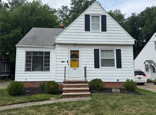 1132 Gordon Rd, Lyndhurst, OH 44124