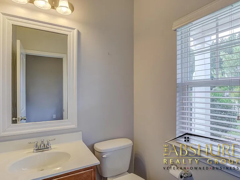 535 Smithridge Way — Photo 16