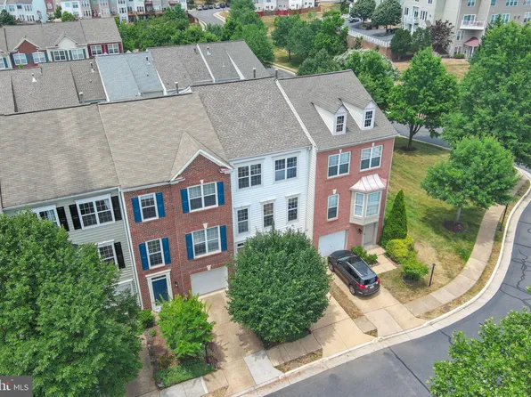 6322 Locust Tree Ln, Alexandria, VA 22312