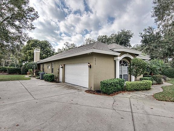 3rd image of 6878 Crescent Oaks Cir