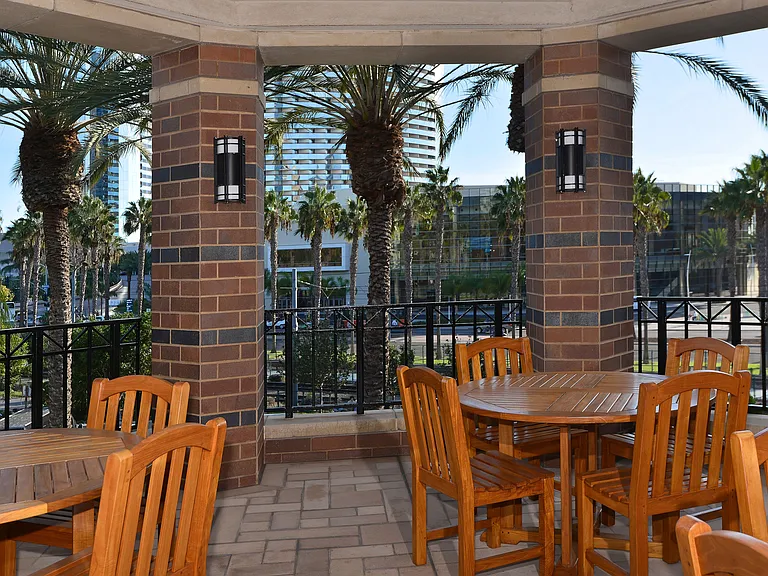 500 W Harbor Dr #1020 — Photo 41
