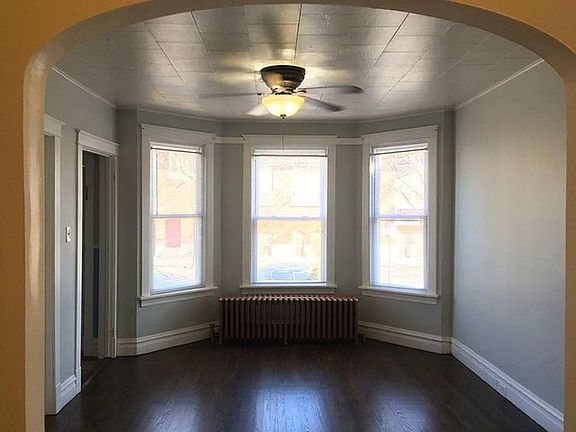 4th image of 2304 N Kildare Ave #1