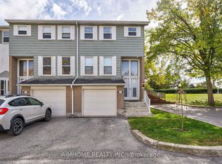 1692 John St, Markham, ON L3T 1Y9