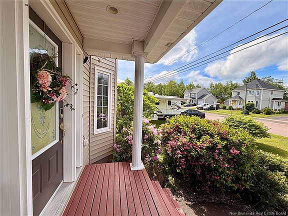4th image of 228 Rennick Rd