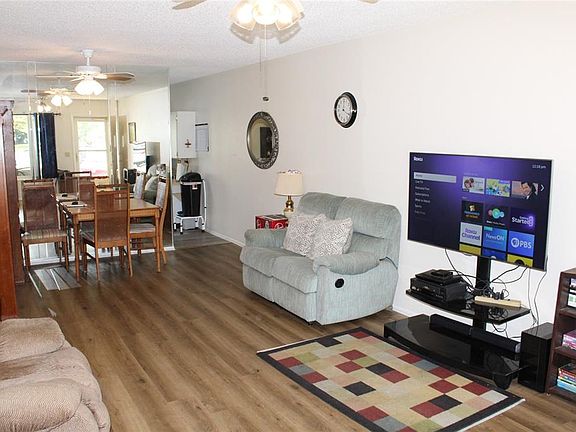 3rd image of 2360 Irish Ln APT 16