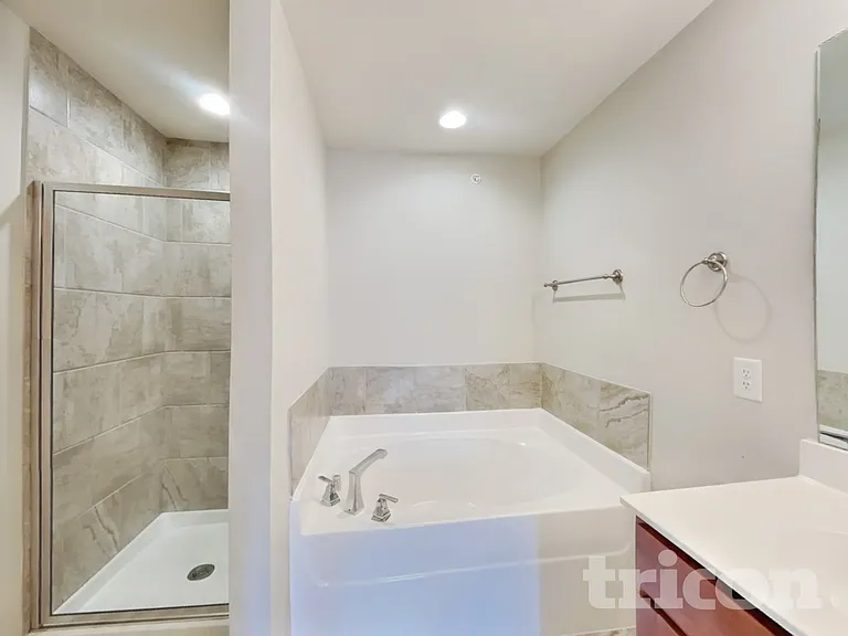 131 Hickory Station Ln — Photo 11