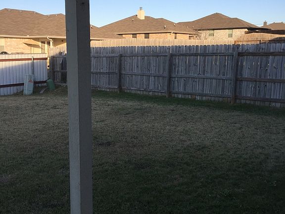 3rd image of 2507 Bigleaf Dr