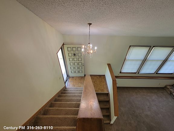 2nd image of 2346 N Walden Dr