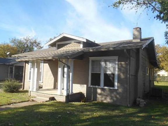 2nd image of 1656 Pearl Ave