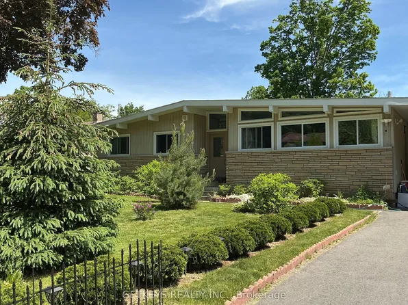 49 King George Cres, Quinte West, ON K0K 1E0