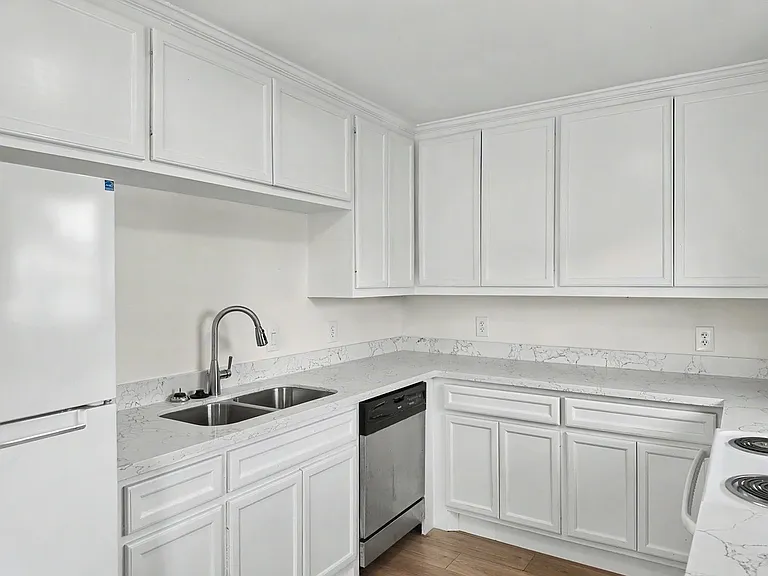 603 Archer St — Photo 35