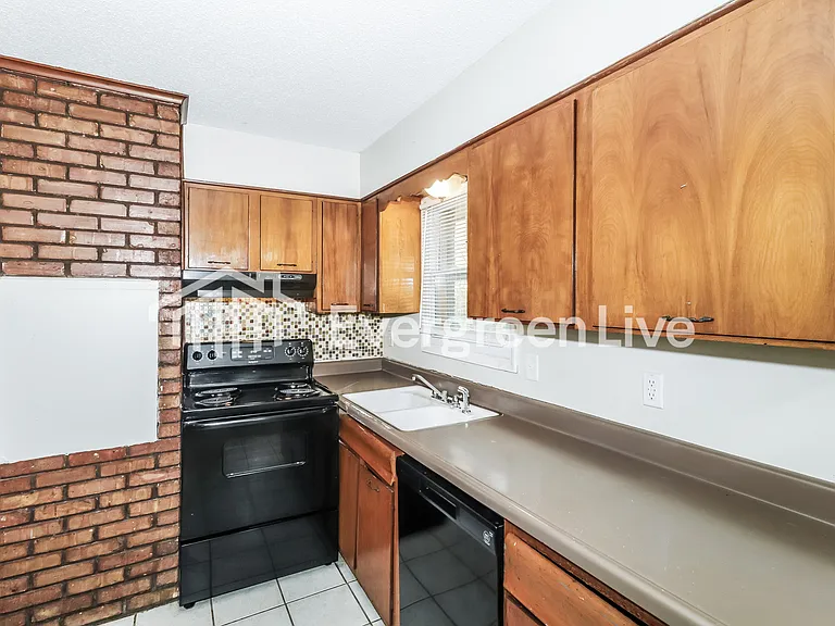 4302 Almo Ave — Photo 7