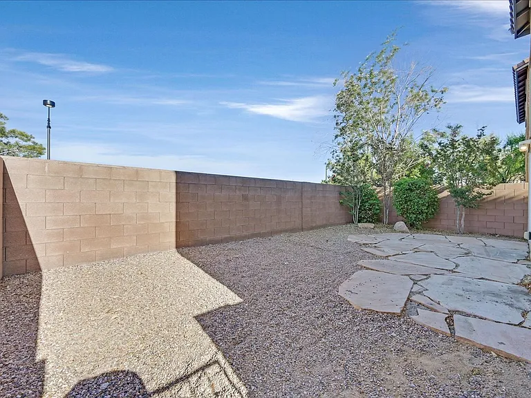 7912 Ivy Run St — Photo 25