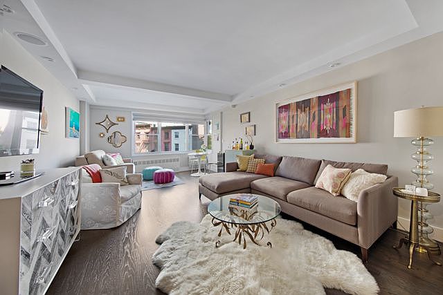 1st image of 14 Horatio St #4D