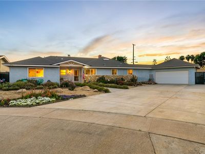 2201 E Romneya Dr, Anaheim, CA, 92806