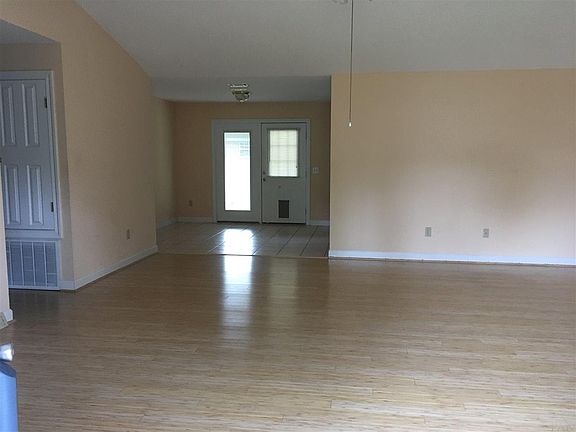 3rd image of 5421 Yuma Ct