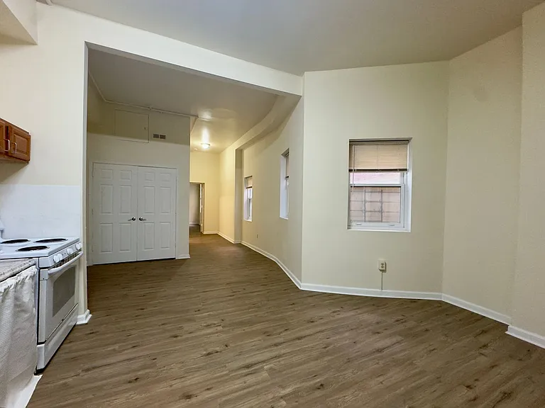 Apartment Units in Bolton Hill, Baltimore, MD! — Photo 13