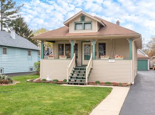 126 N Berteau Ave, Bartlett, IL 60103