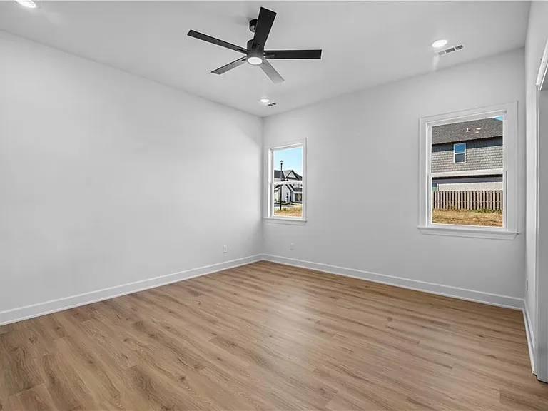 1810 Peacock Rd — Photo 12