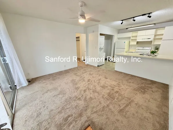 94-713 Paaono St APT K5, Waipahu, HI 96797