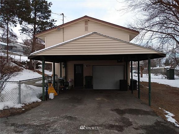 2nd image of 674 5th Ave N