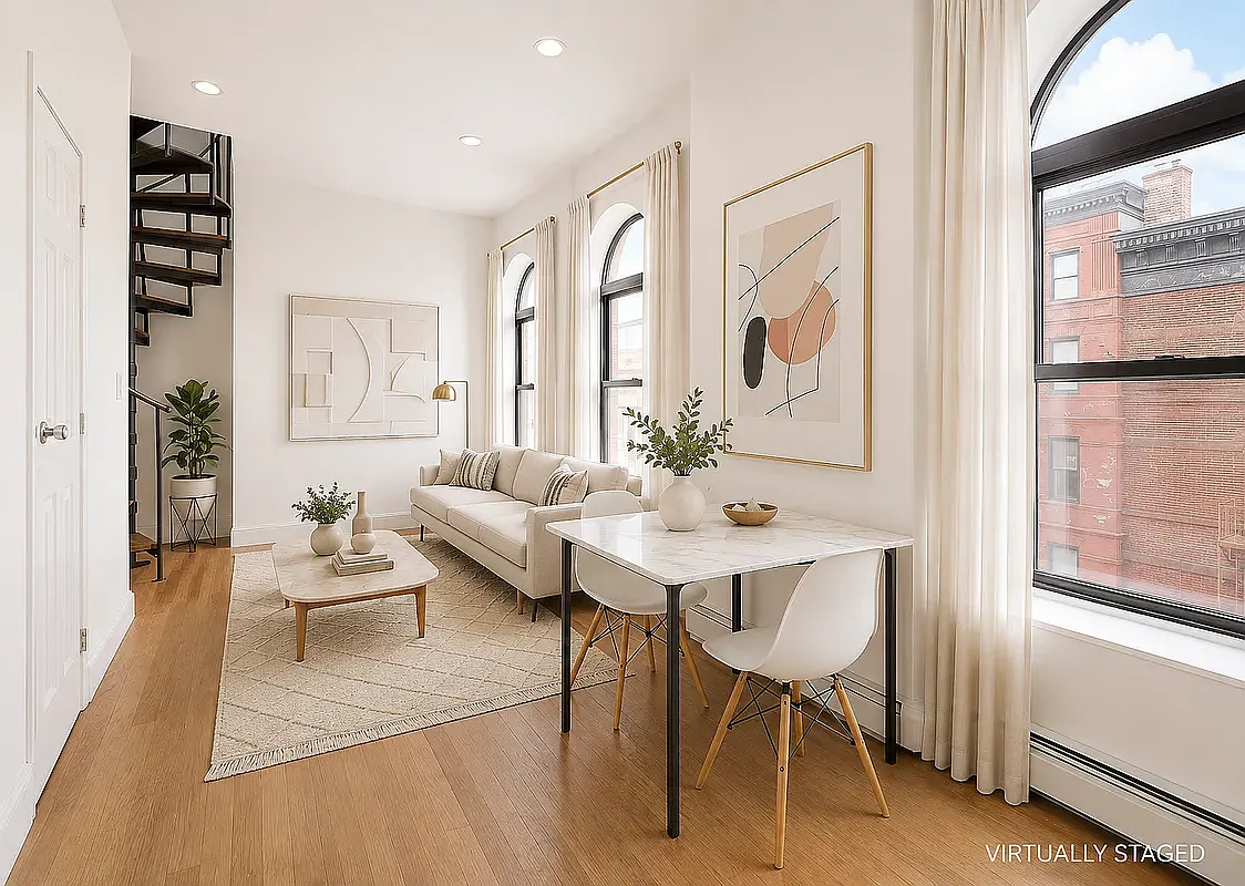 372 Second Street — Photo 2