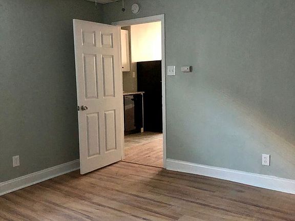 4th image of 514 Main St #8409836