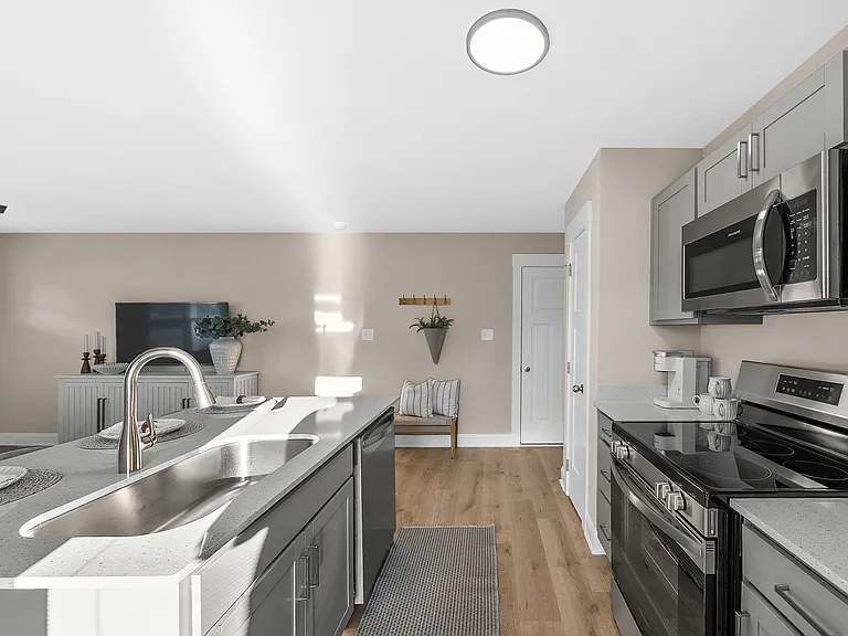 239 Primrose Way — Photo 8