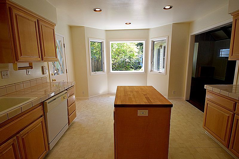 1st image of 51 Grove Ln