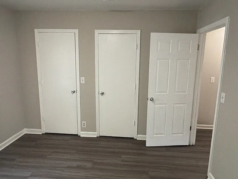 807 Holder Ct — Photo 9