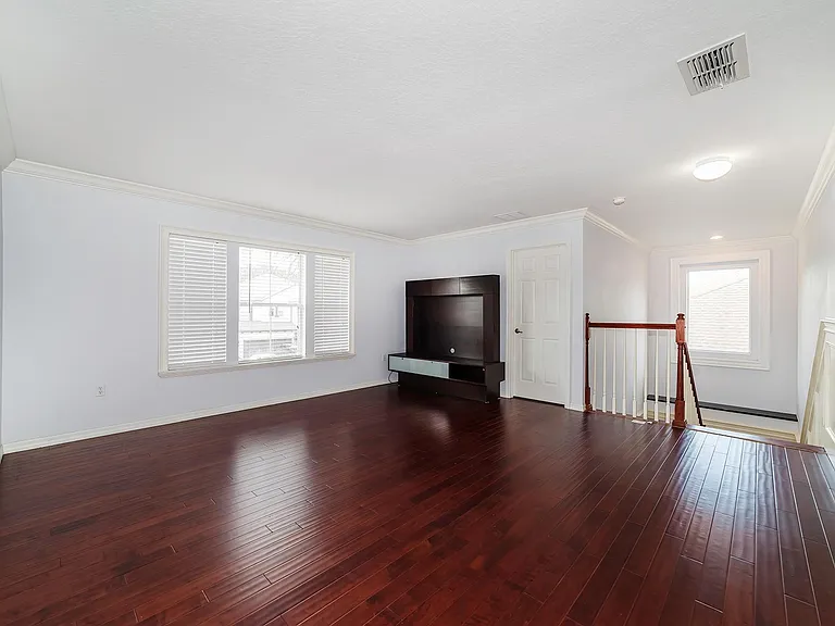 10124 Malpas Point — Photo 18
