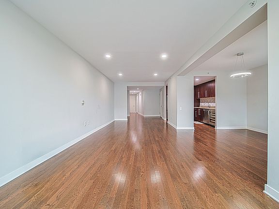 3rd image of 1108 Hudson Park #1108
