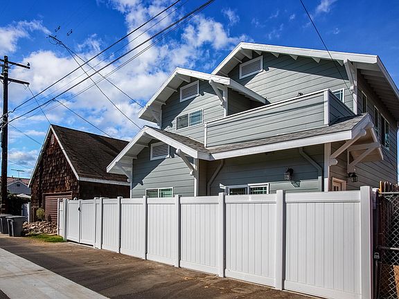 Rear house #1814 w/ alley entrance