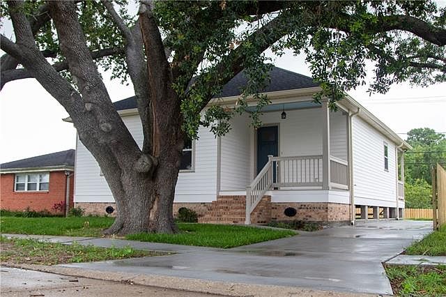 1st image of 428 Cougar Dr