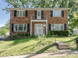 3210 Yorkchester Dr, Saint Louis, MO 63129