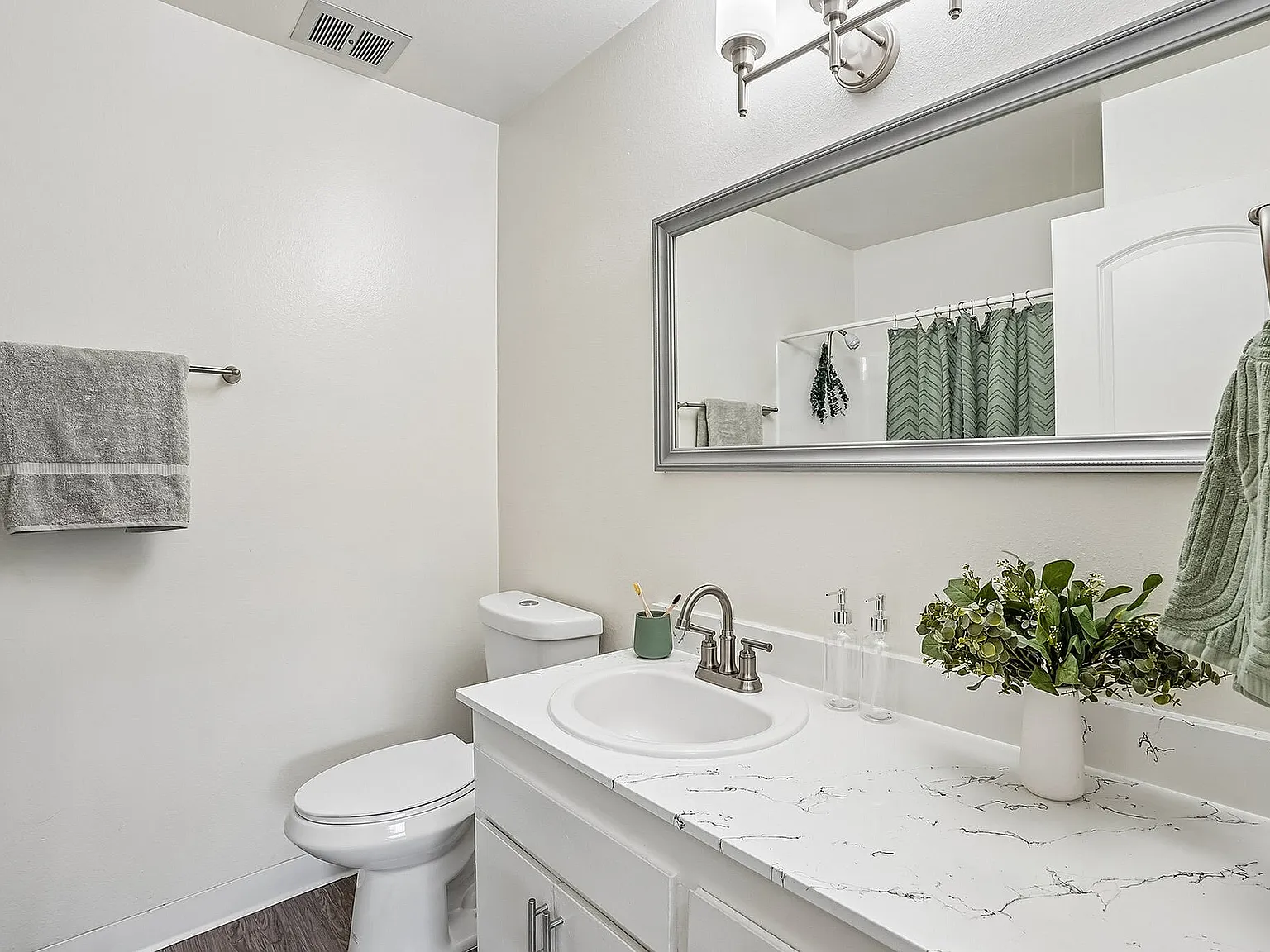 Springdale Villa — Photo 2