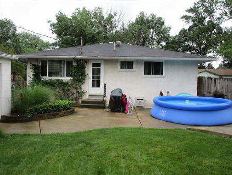 2nd image of 1420 Bosworth Pl
