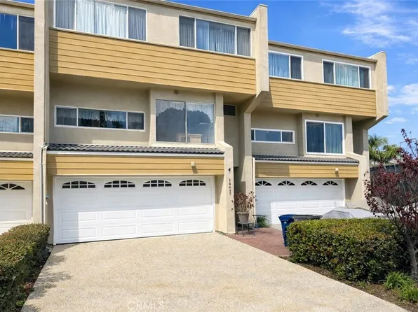 18697 Club Ln, Huntington Beach, CA 92648