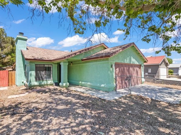 2539 Garnet Ln, Lancaster, CA 93535