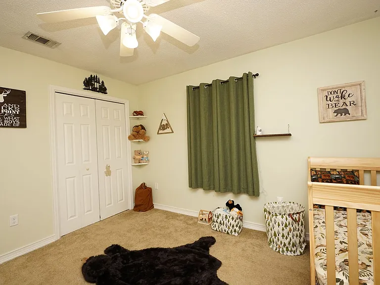 704 Becky Thatcher Ct — Photo 29