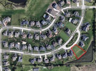 39W563 Walt Whitman Rd, St Charles, IL 60175