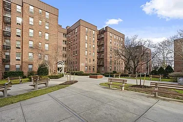 Sold by Avenue Sotheby's International Realty